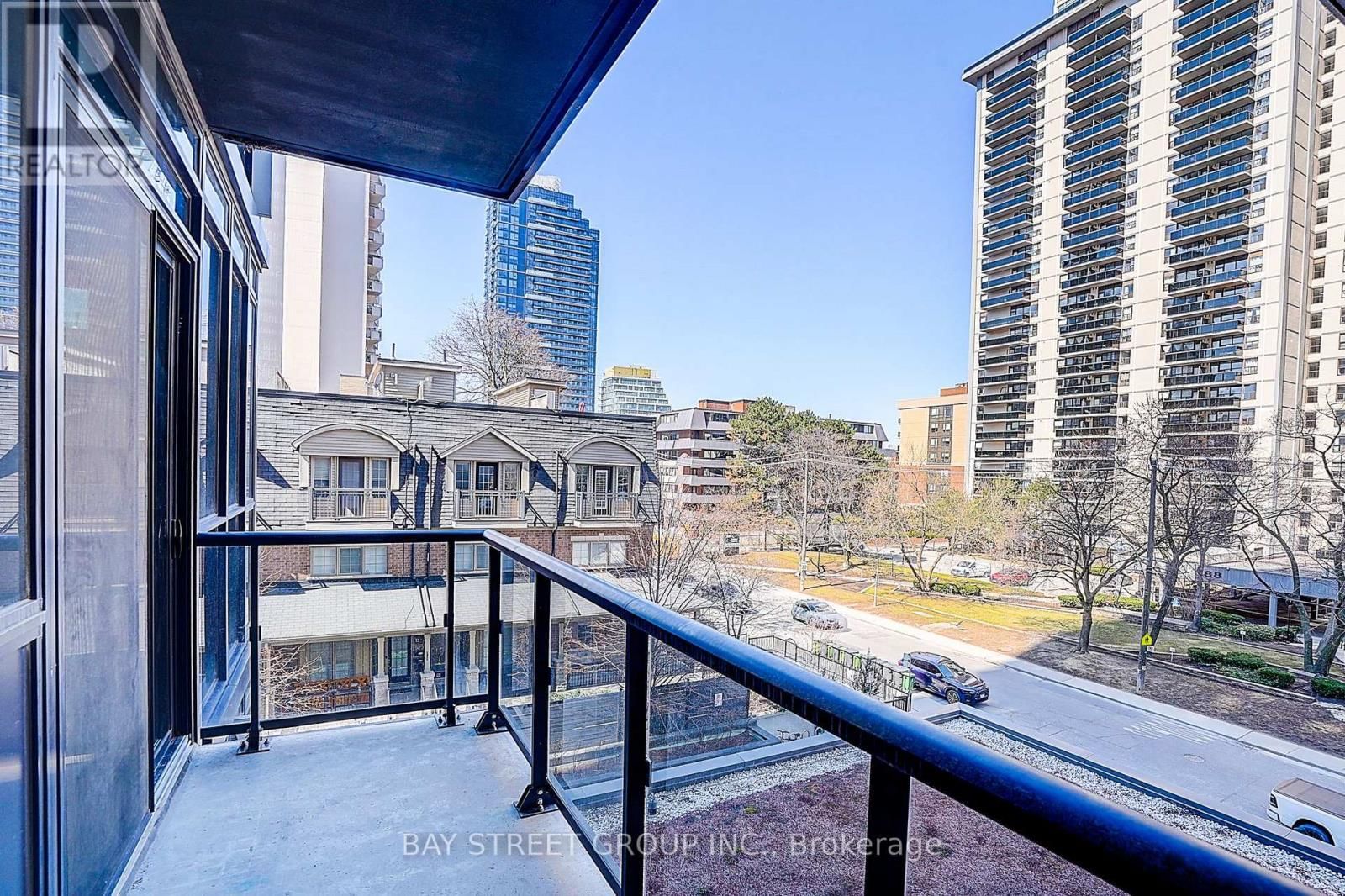 315 - 101 ERSKINE AVENUE Image 25