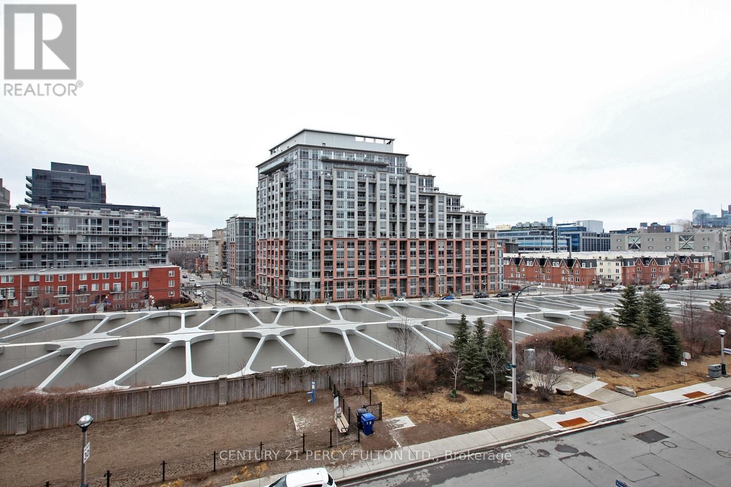 406 - 80 WESTERN BATTERY ROAD Image 12