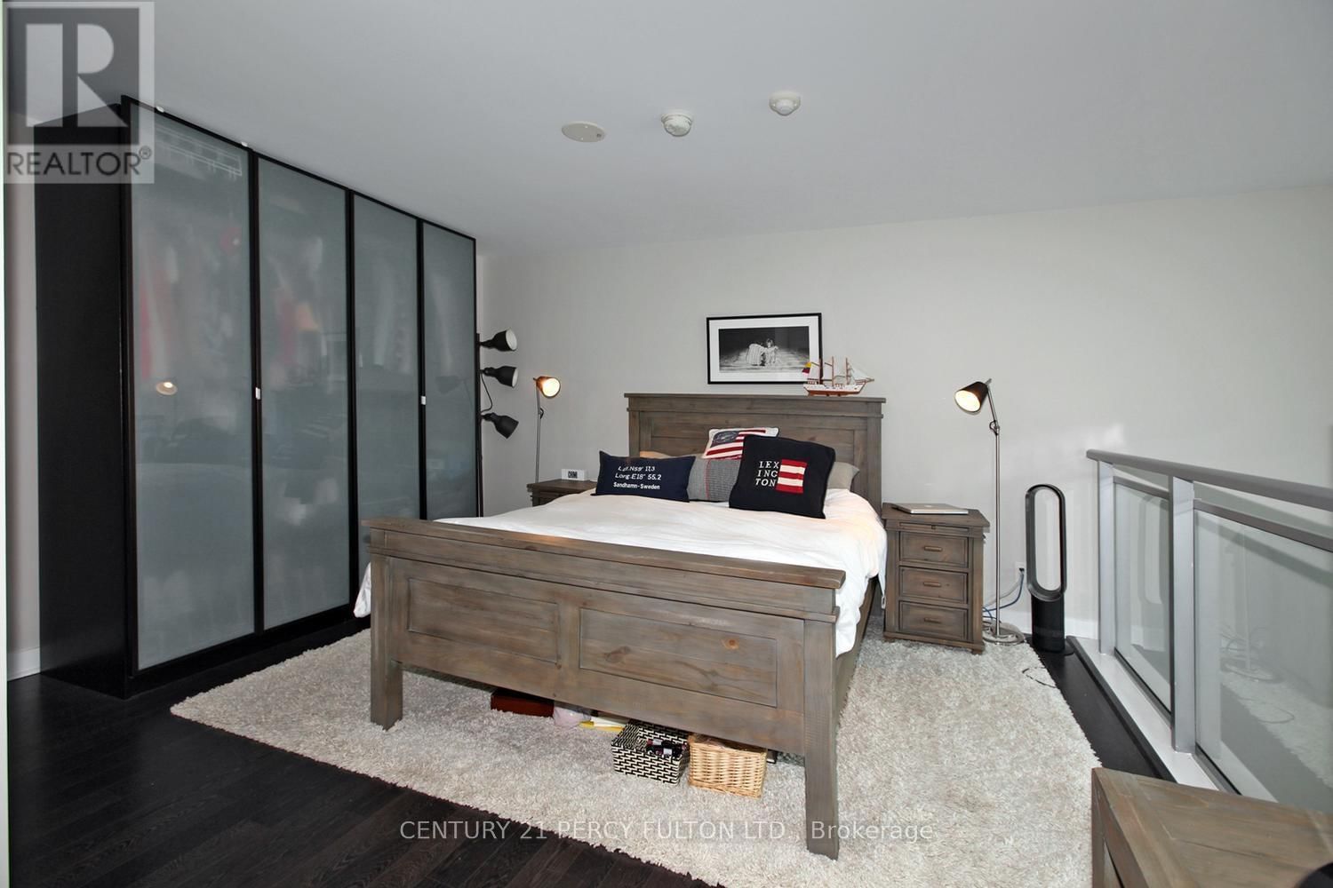 406 - 80 WESTERN BATTERY ROAD Image 2