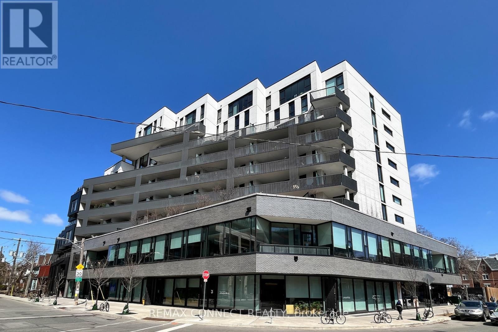 402 - 41 DOVERCOURT ROAD Image 1