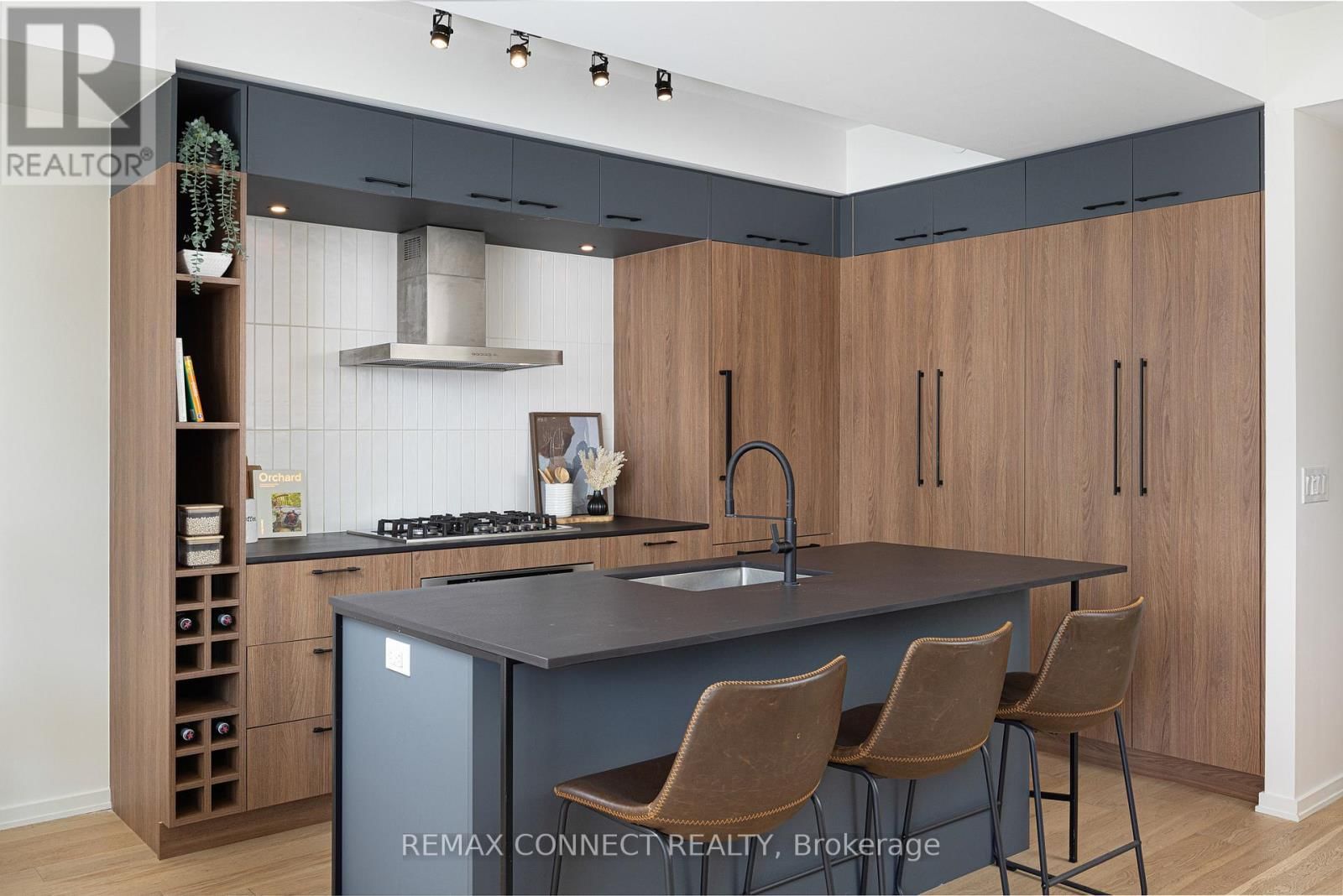 402 - 41 DOVERCOURT ROAD Image 19