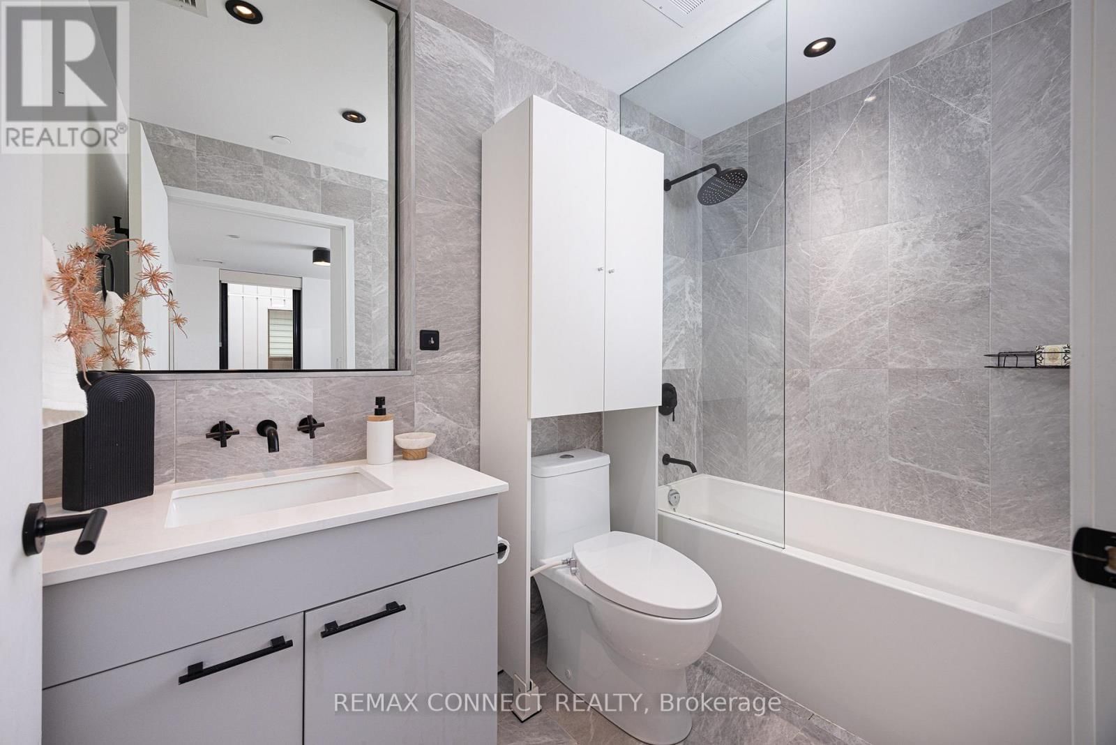 402 - 41 DOVERCOURT ROAD Image 26