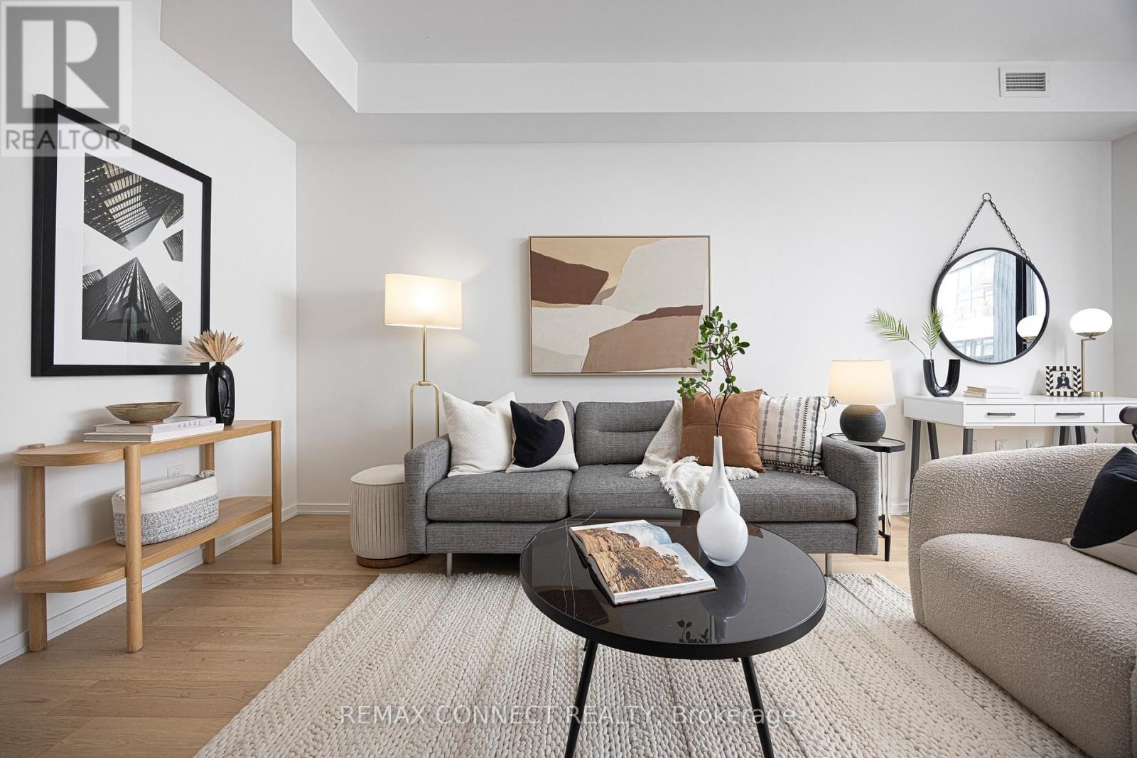 402 - 41 DOVERCOURT ROAD Image 8