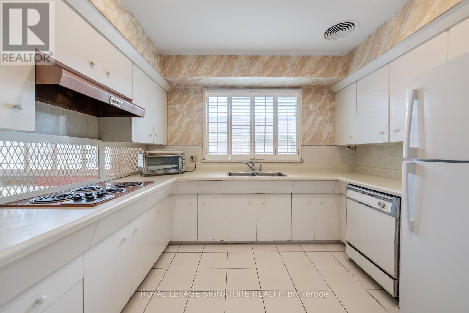 66 CARSCADDEN DRIVE Image 12