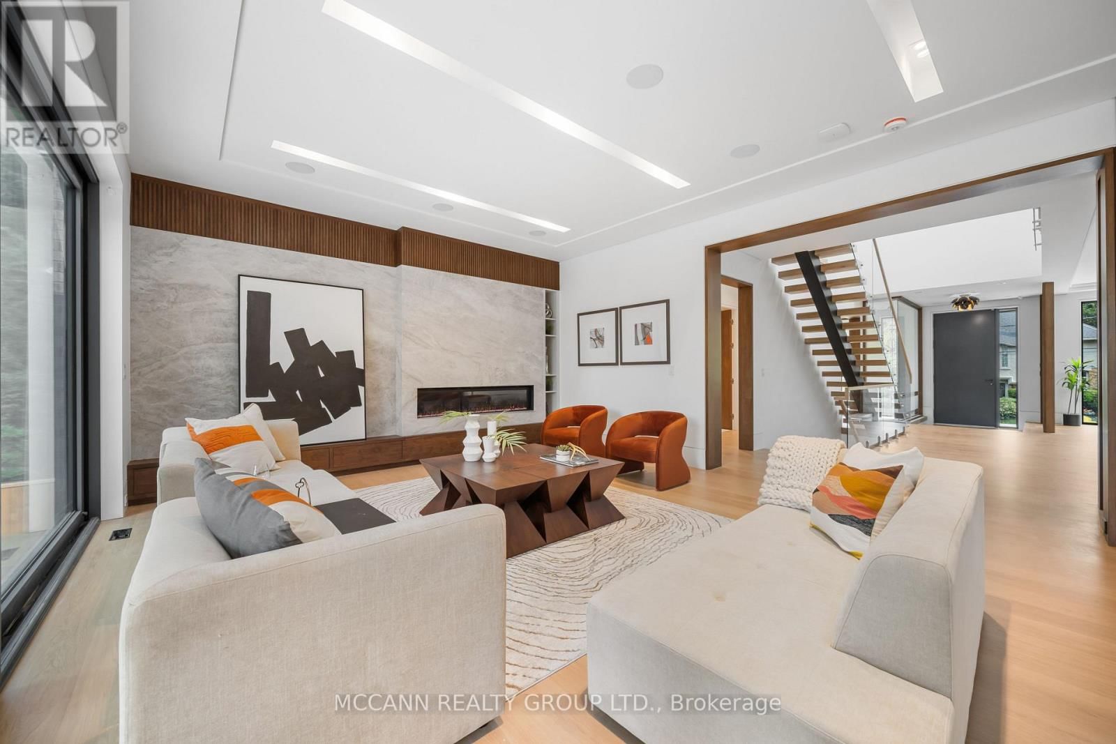 64 GLENGOWAN ROAD Image 17