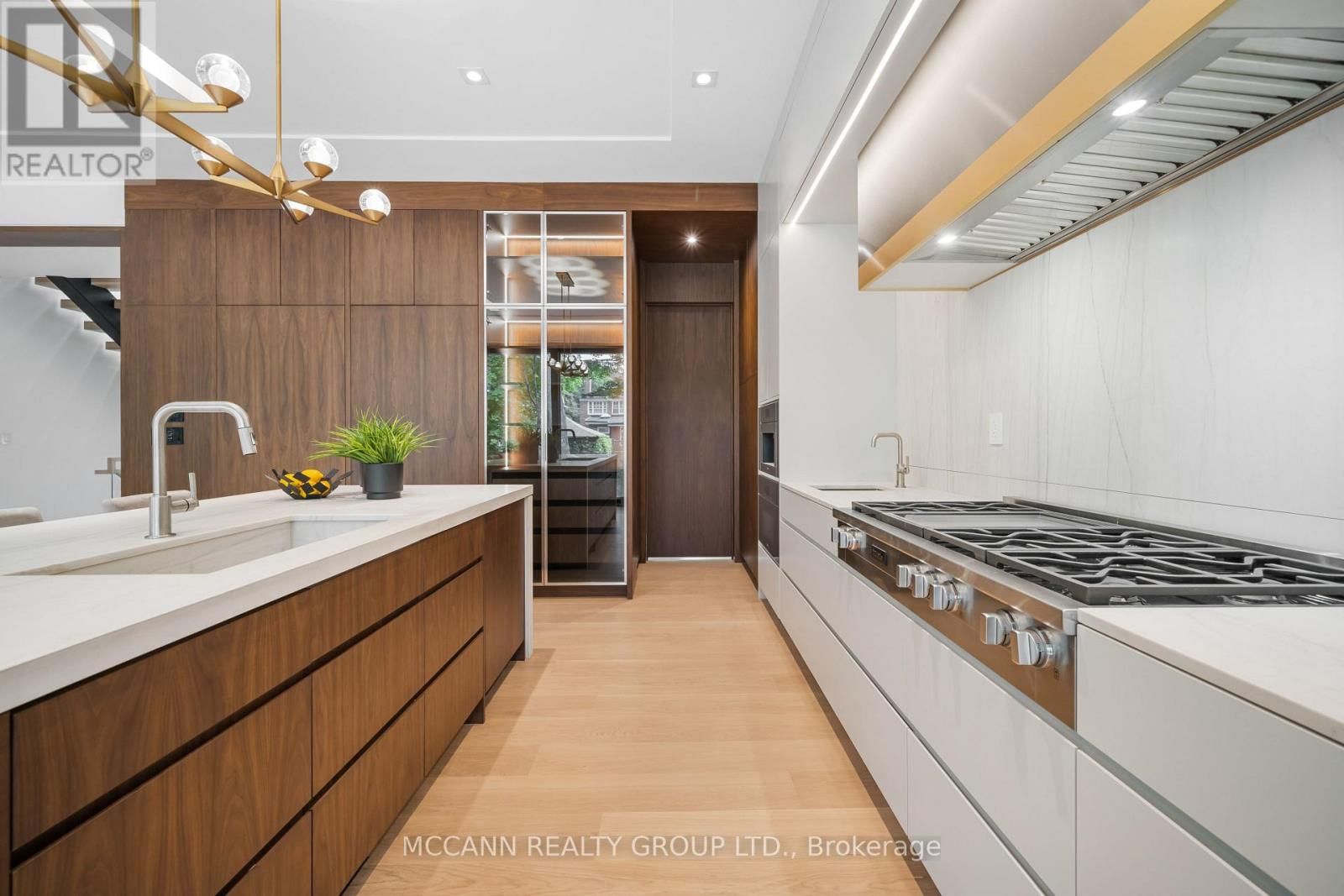 64 GLENGOWAN ROAD Image 21