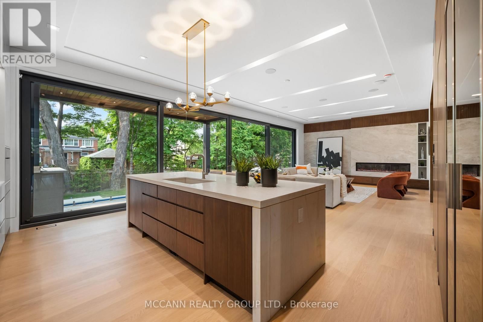 64 GLENGOWAN ROAD Image 23