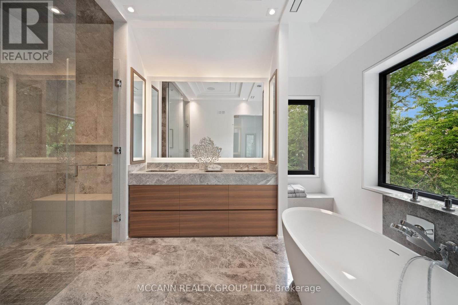 64 GLENGOWAN ROAD Image 30