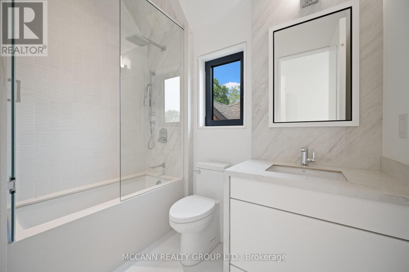 64 GLENGOWAN ROAD Image 33