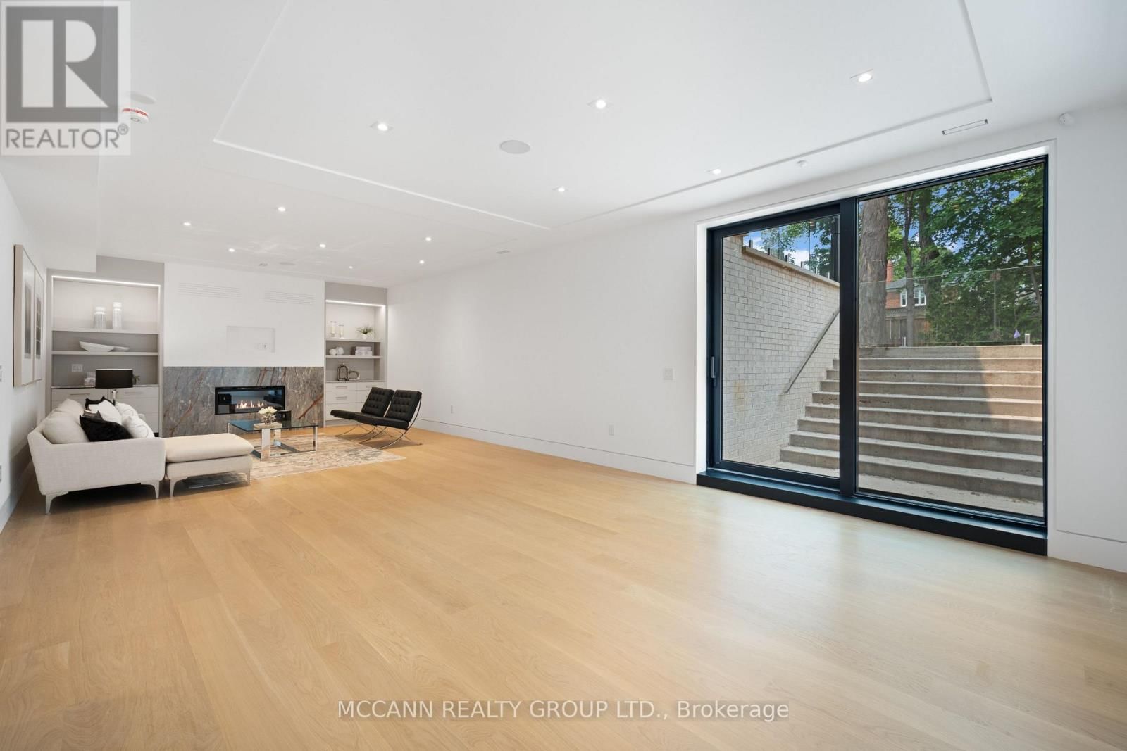 64 GLENGOWAN ROAD Image 40