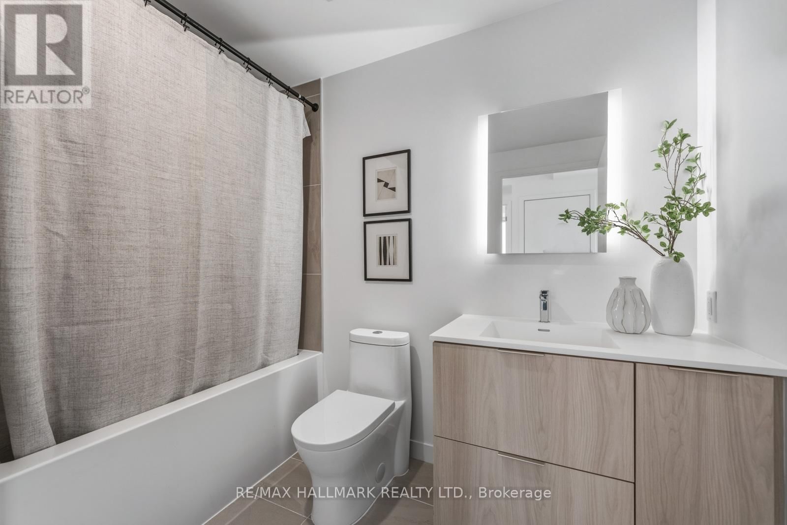 1001 - 185 ALBERTA AVENUE Image 19