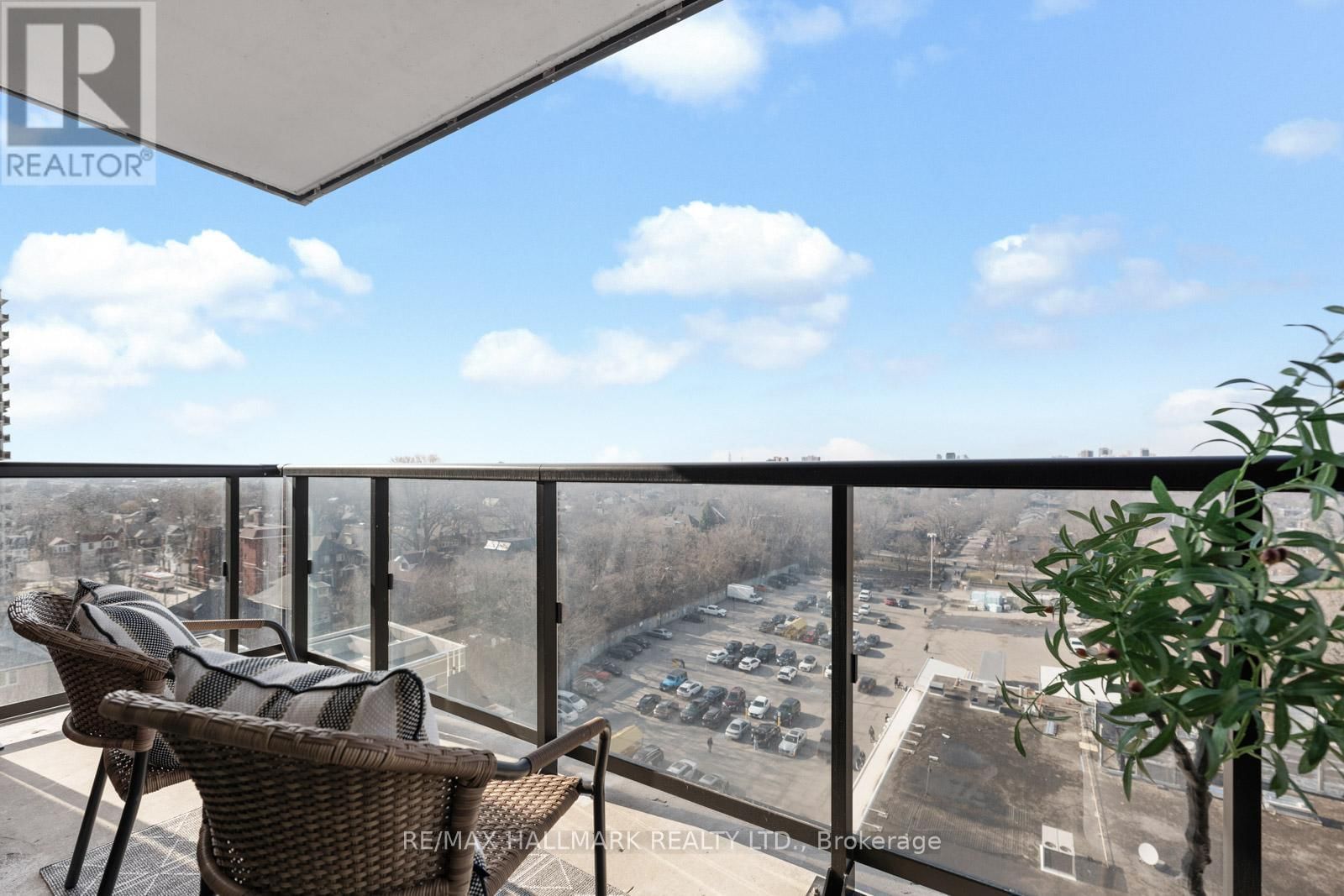 1001 - 185 ALBERTA AVENUE Image 20