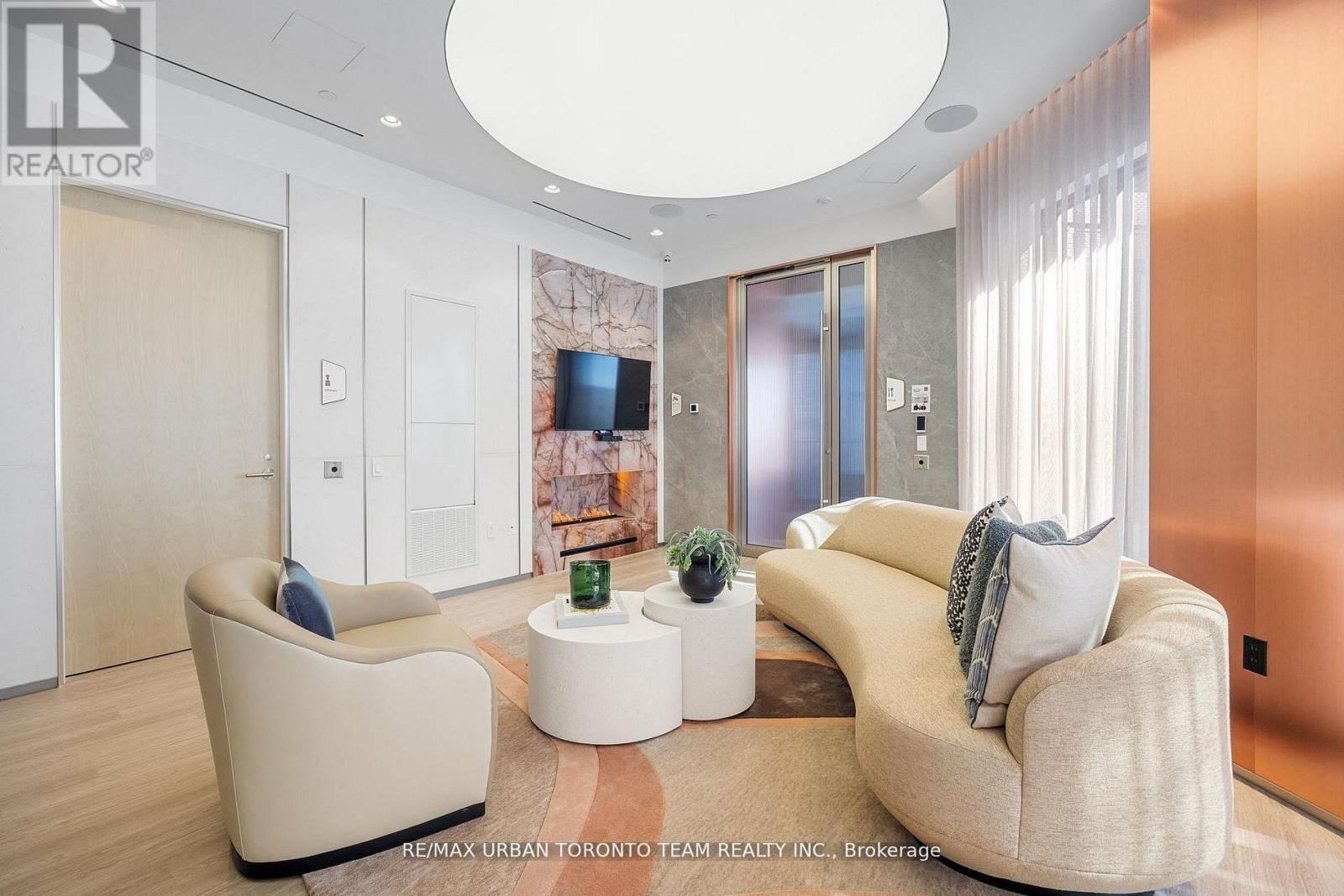 415 - 155 MERCHANTS' WHARF Image 47