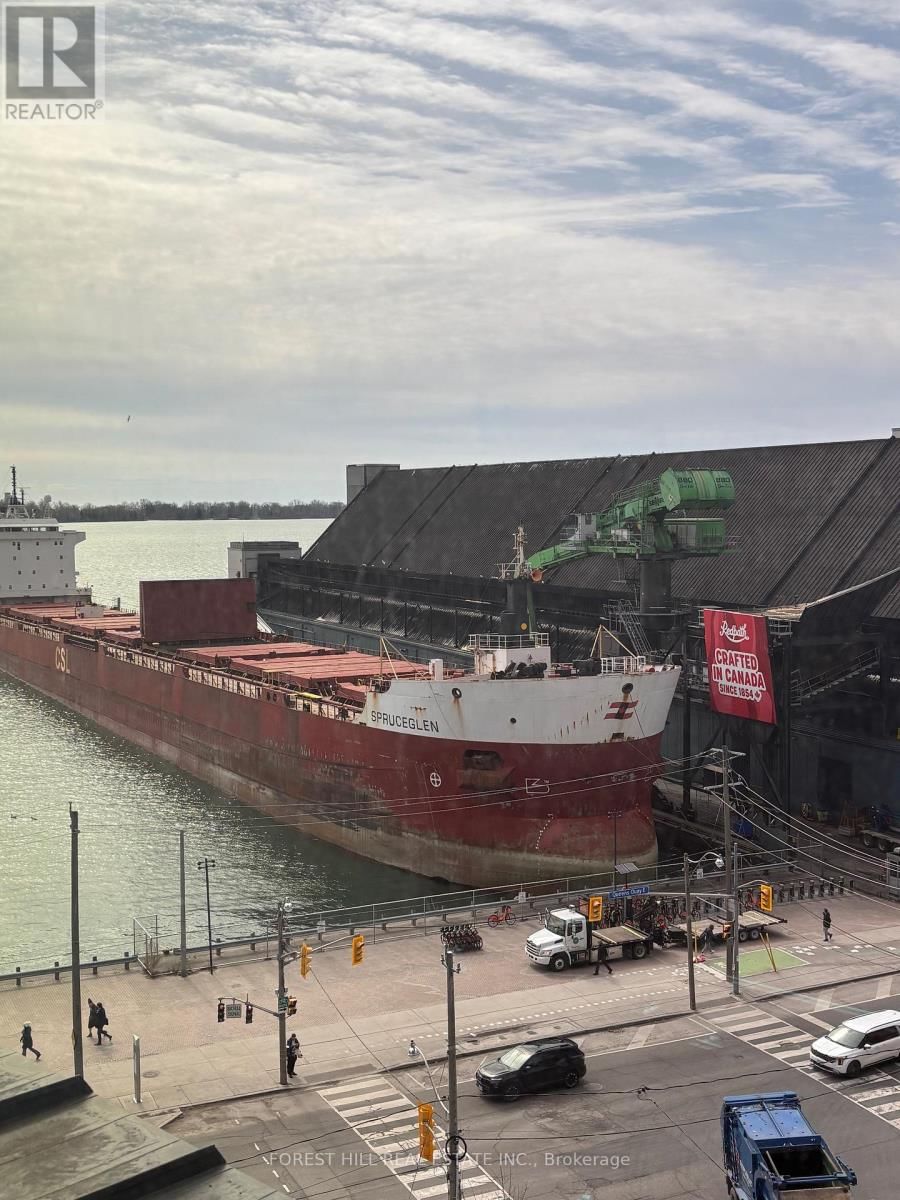 516 - 130 QUEENS QUAY Image 11