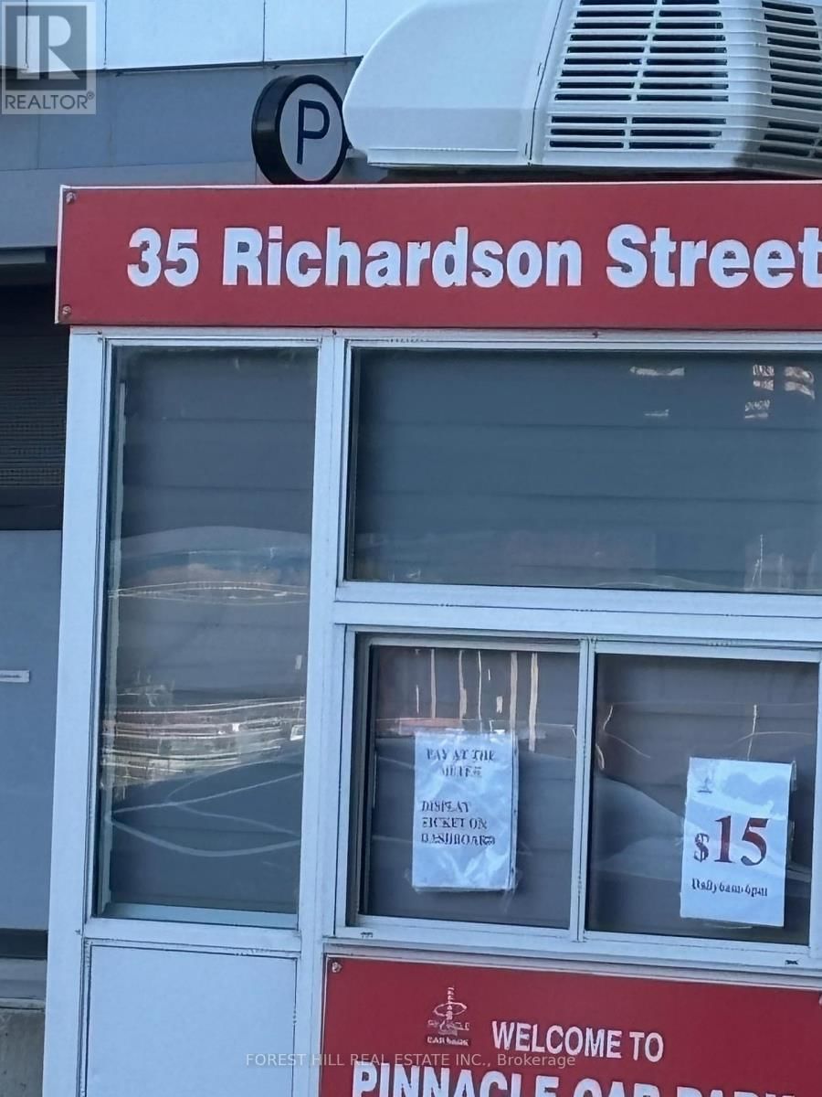 516 - 130 QUEENS QUAY EAST Image 16