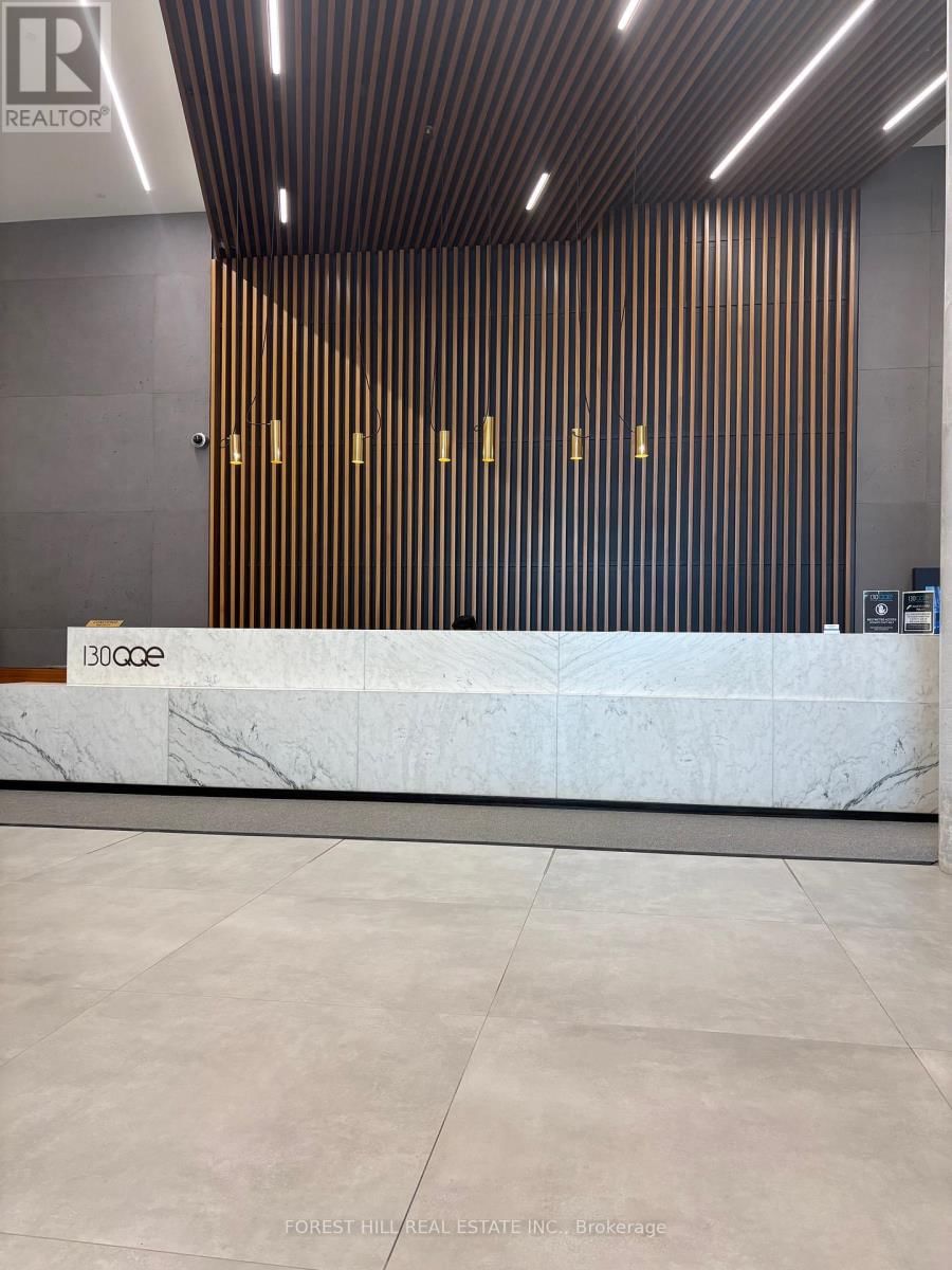 516 - 130 QUEENS QUAY EAST Image 3