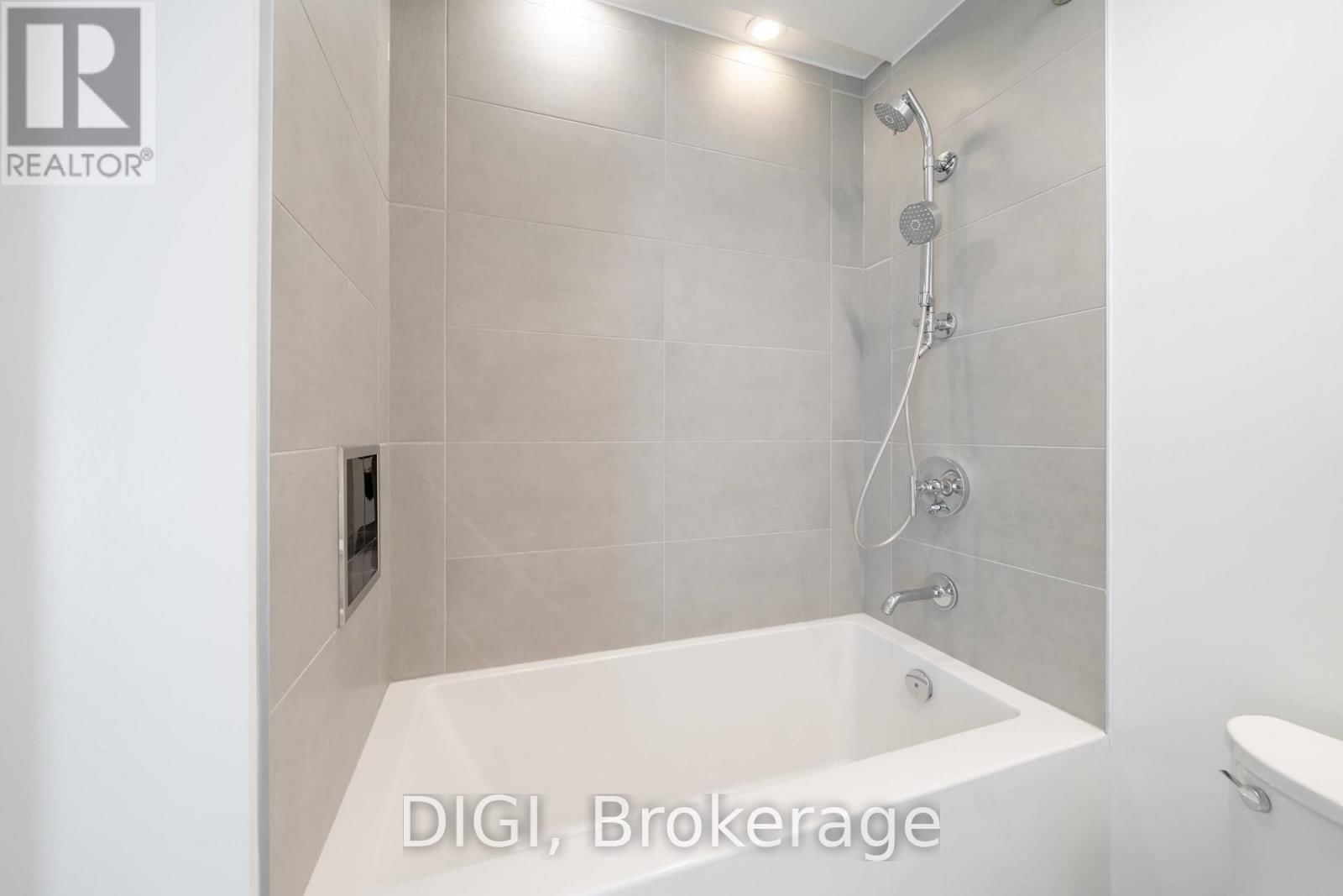 810 - 57 SPADINA AVENUE Image 16