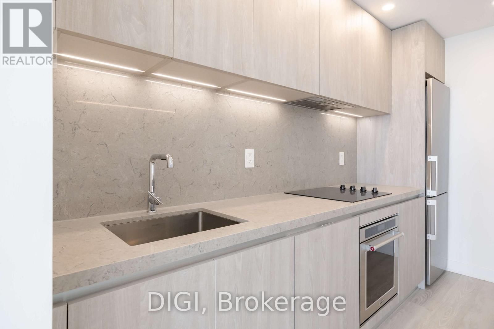 810 - 57 SPADINA AVENUE Image 7