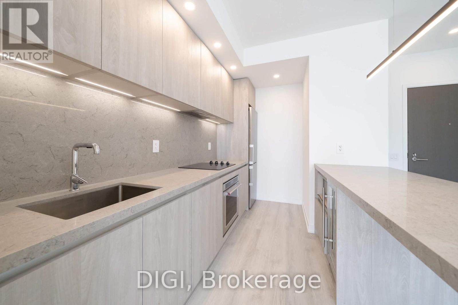 810 - 57 SPADINA AVENUE Image 8