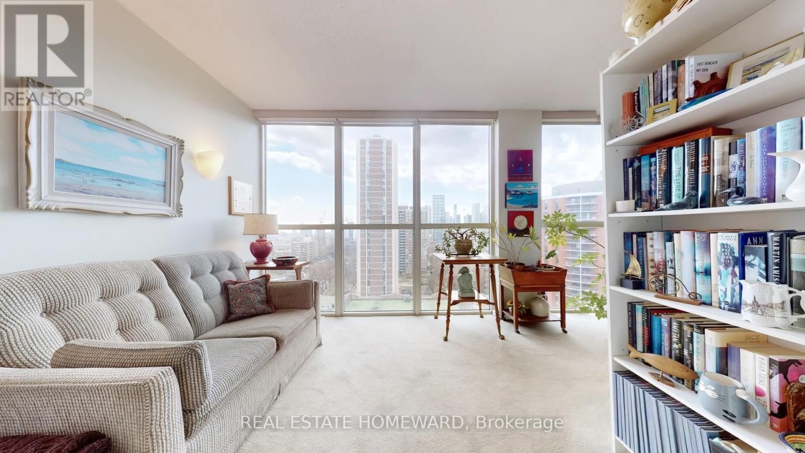 1609 - 15 MAITLAND PLACE Image 14