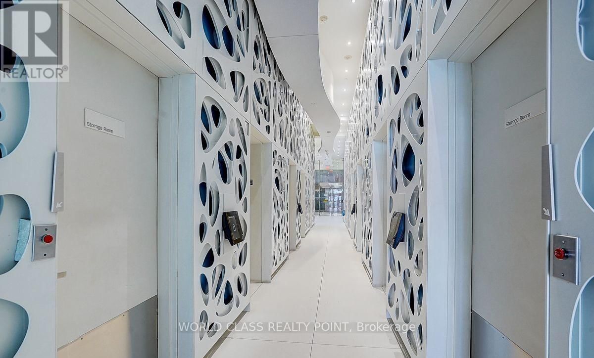 1511 - 1 BLOOR STREET EAST Image 33