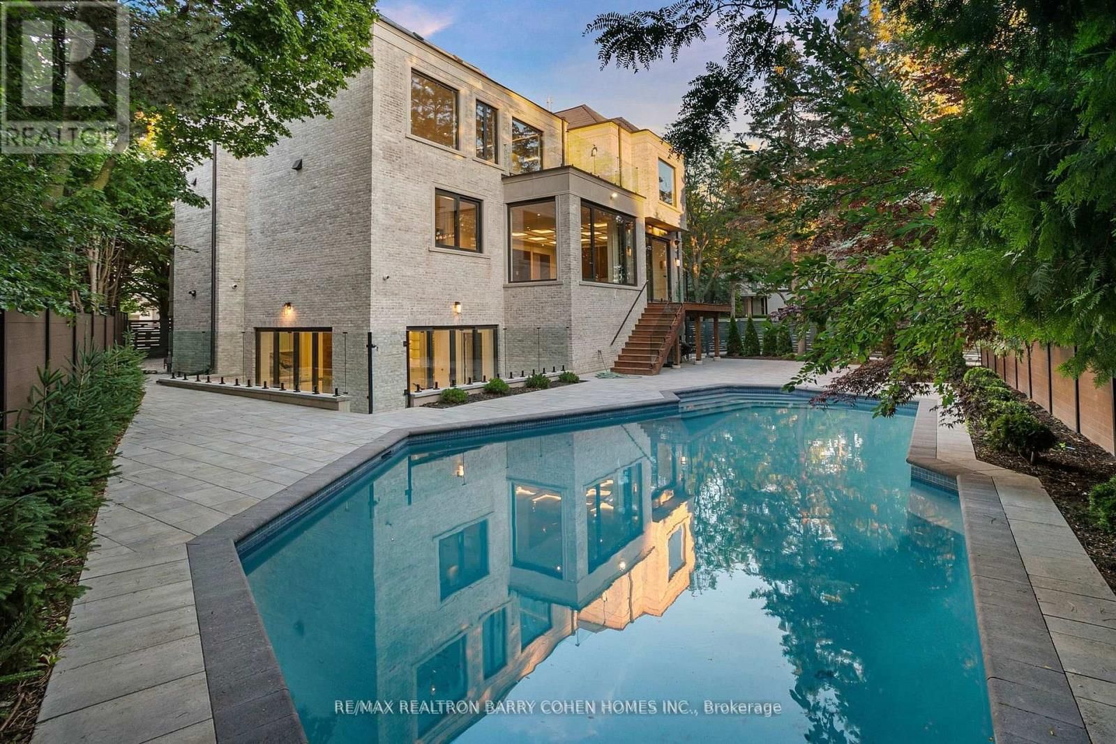 27 PENWOOD CRESCENT Image 49