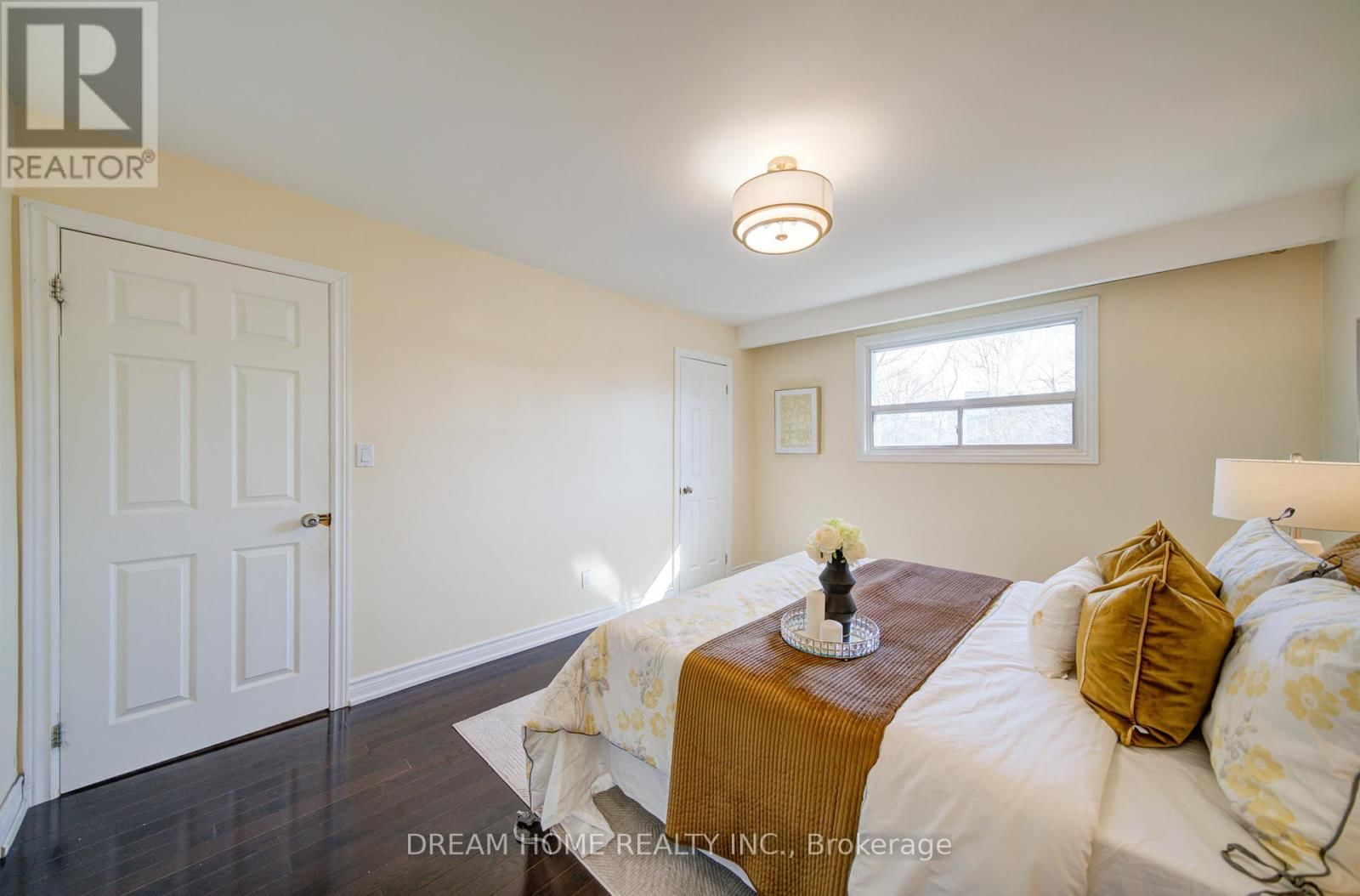 51 KAMLOOPS DRIVE Image 22