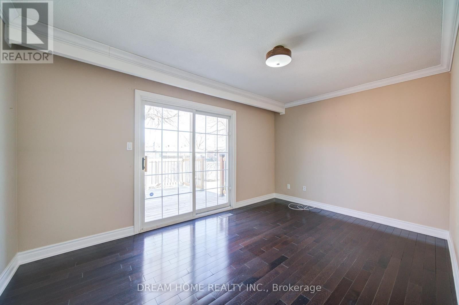 51 KAMLOOPS DRIVE Image 25