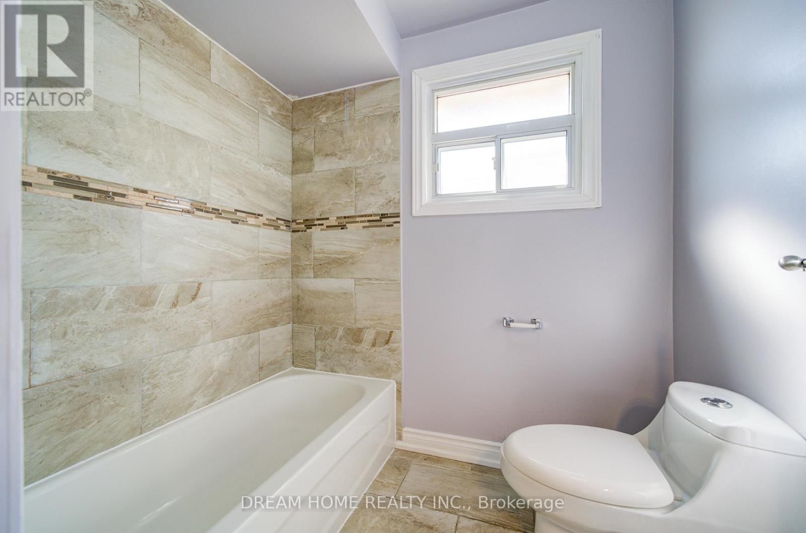 51 KAMLOOPS DRIVE Image 28