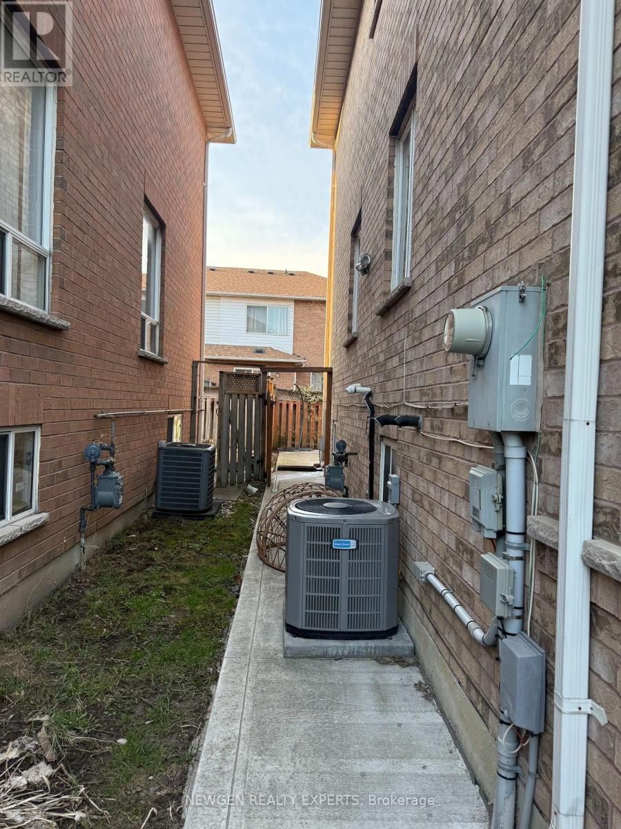 22 ROCHEFORT DRIVE Image 36