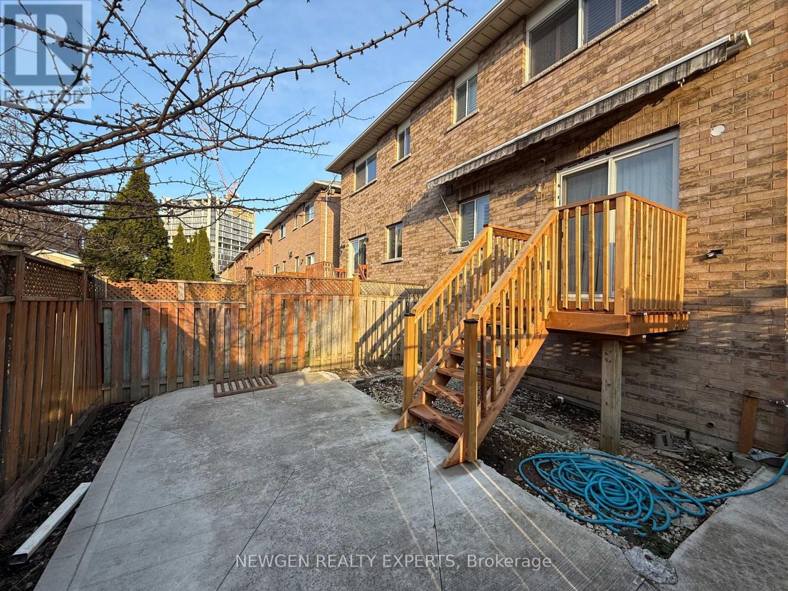 22 ROCHEFORT DRIVE Image 37