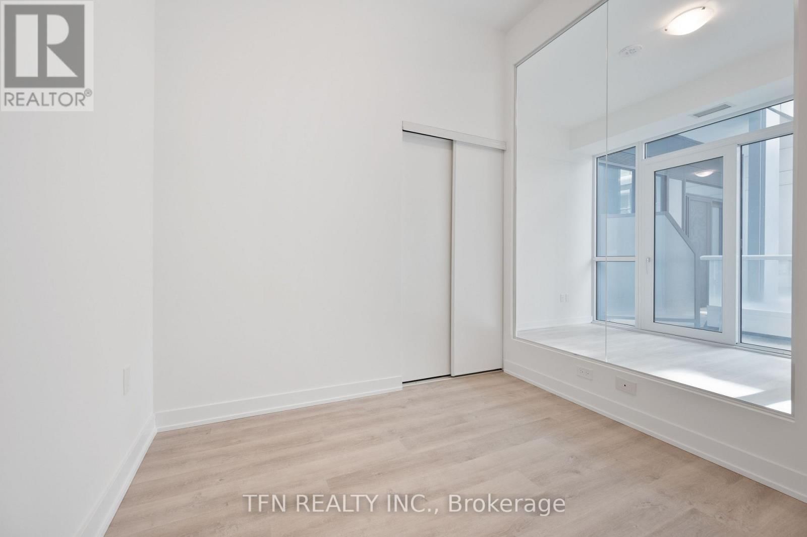 515 - 15 RICHARDSON STREET Image 6