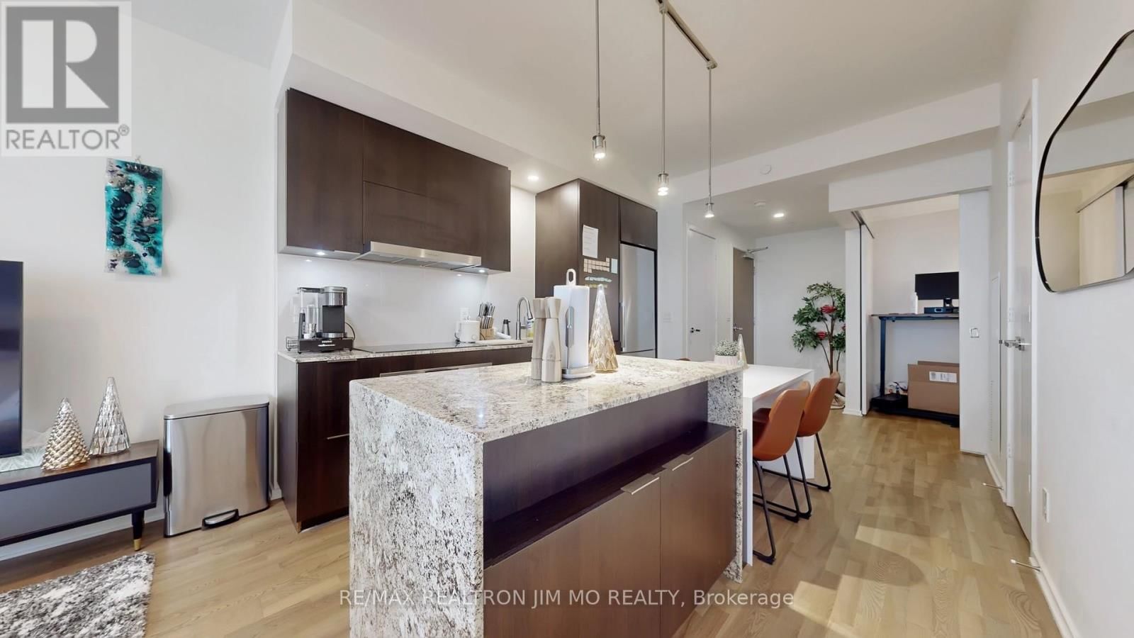 3409 - 1 BLOOR STREET EAST Image 10