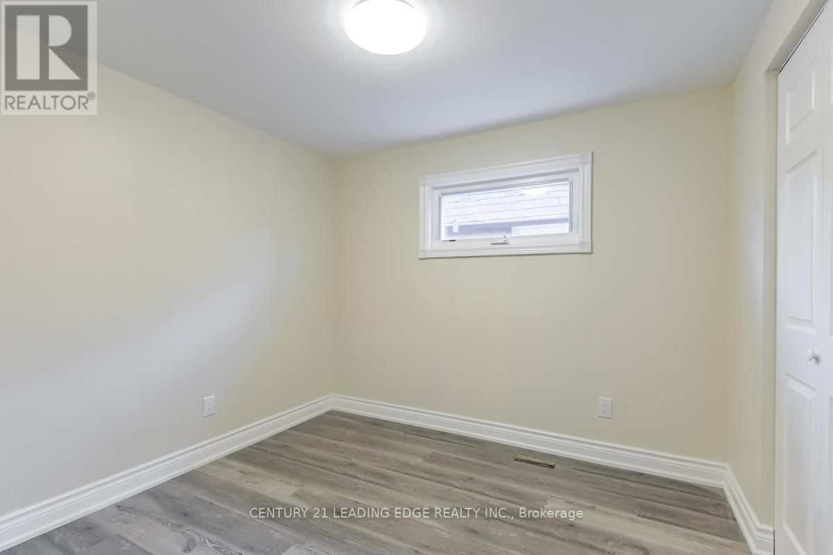 16 MEDACA STREET Image 14