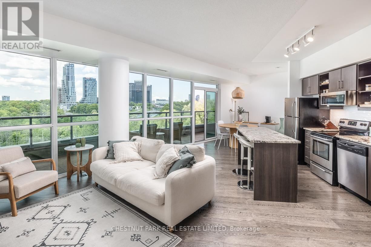 306 - 35 BRIAN PECK CRESCENT Image 10