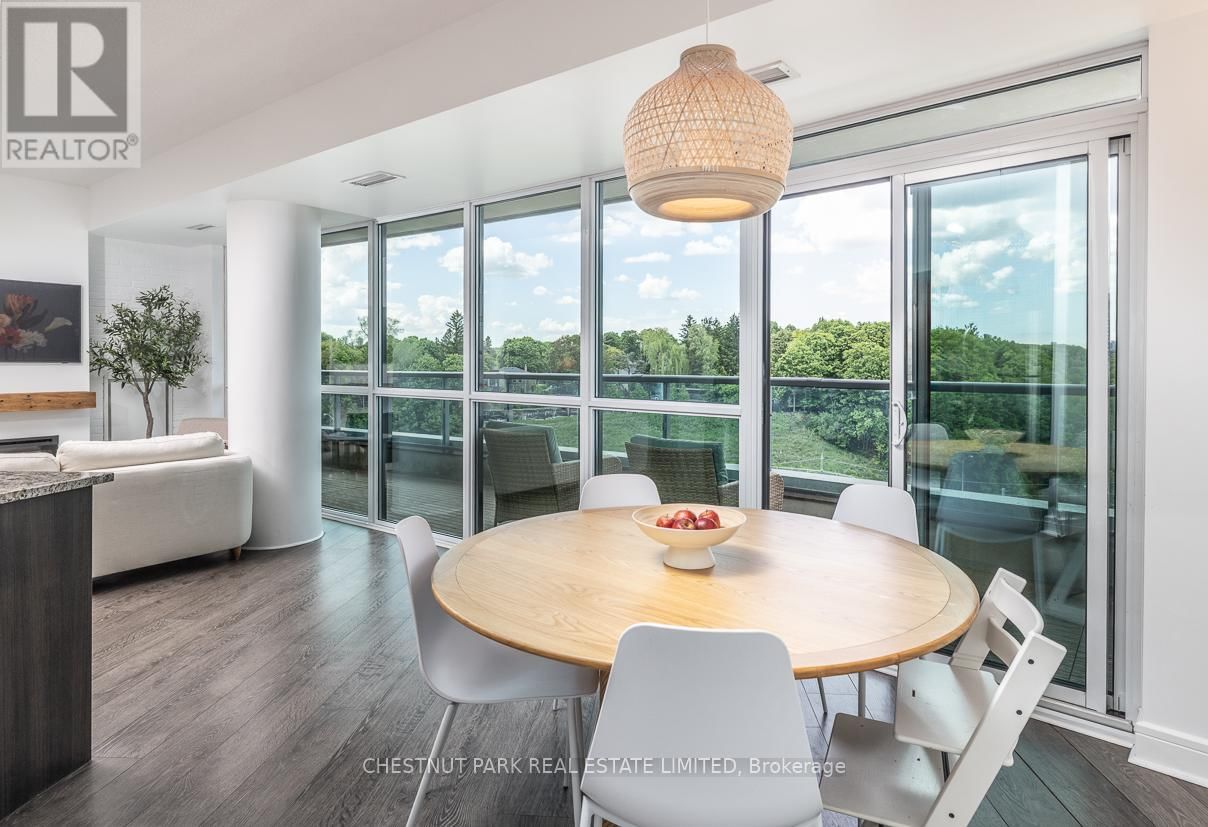 306 - 35 BRIAN PECK CRESCENT Image 13