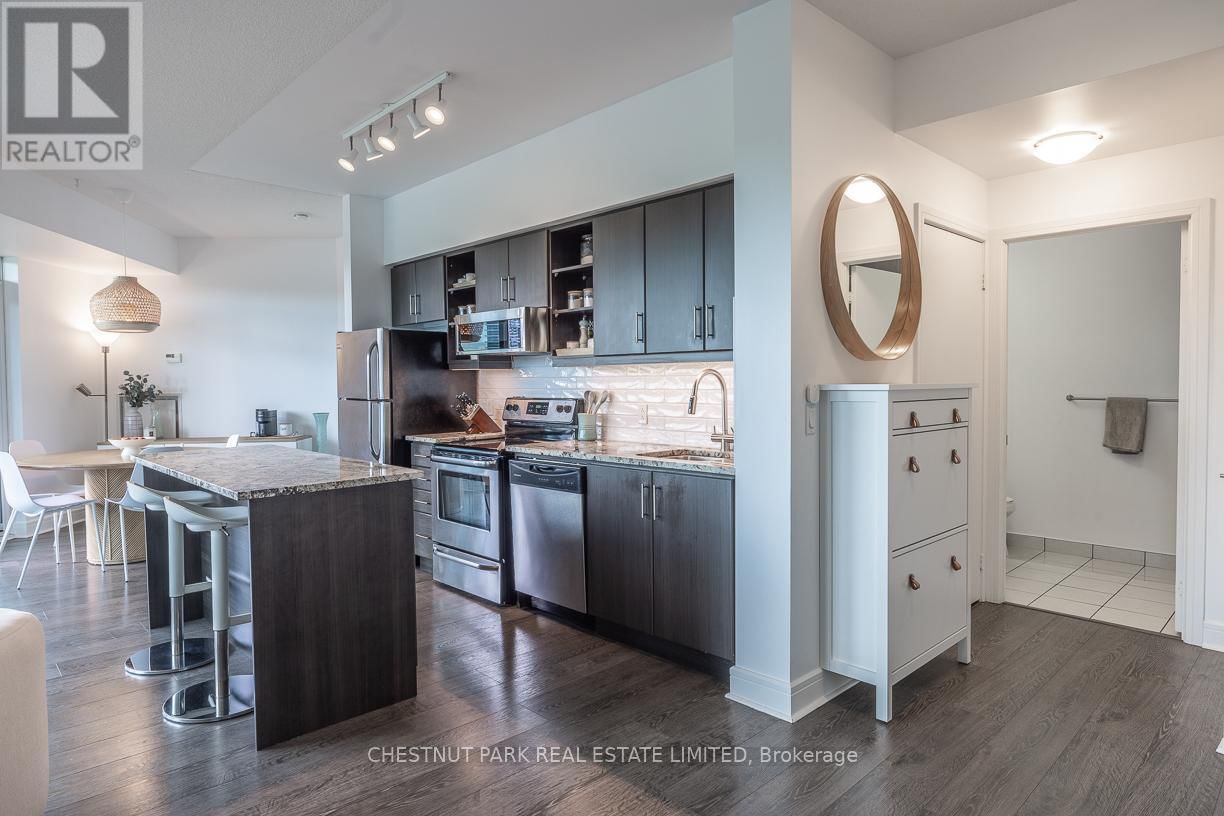 306 - 35 BRIAN PECK CRESCENT Image 19