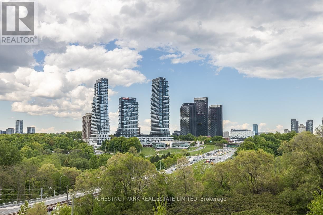 306 - 35 BRIAN PECK CRESCENT Image 23