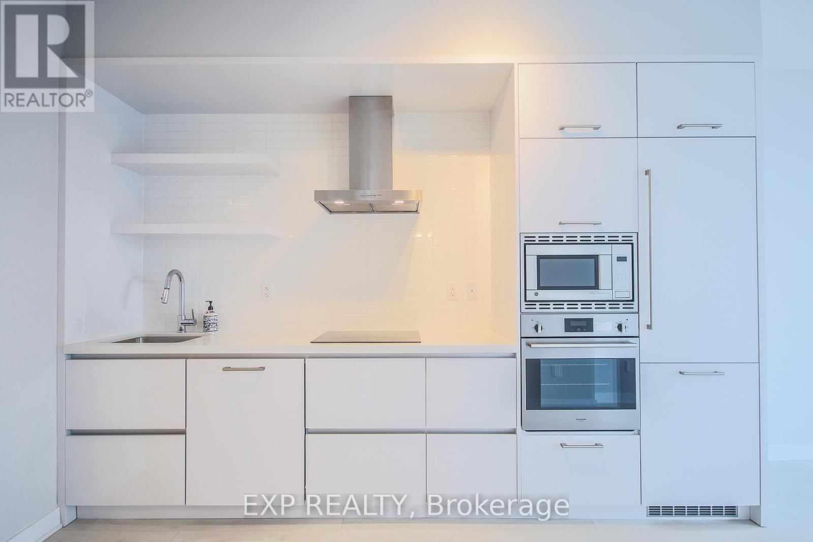 3410 - 2221 YONGE STREET Image 3