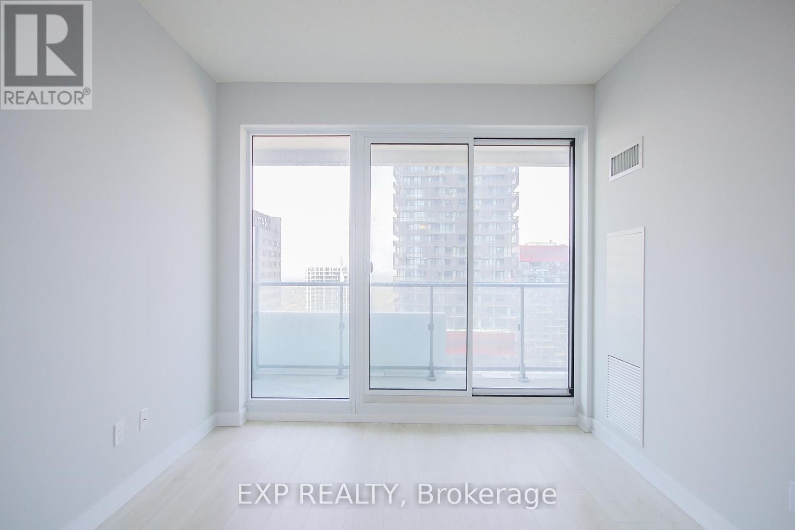 3410 - 2221 YONGE STREET Image 5