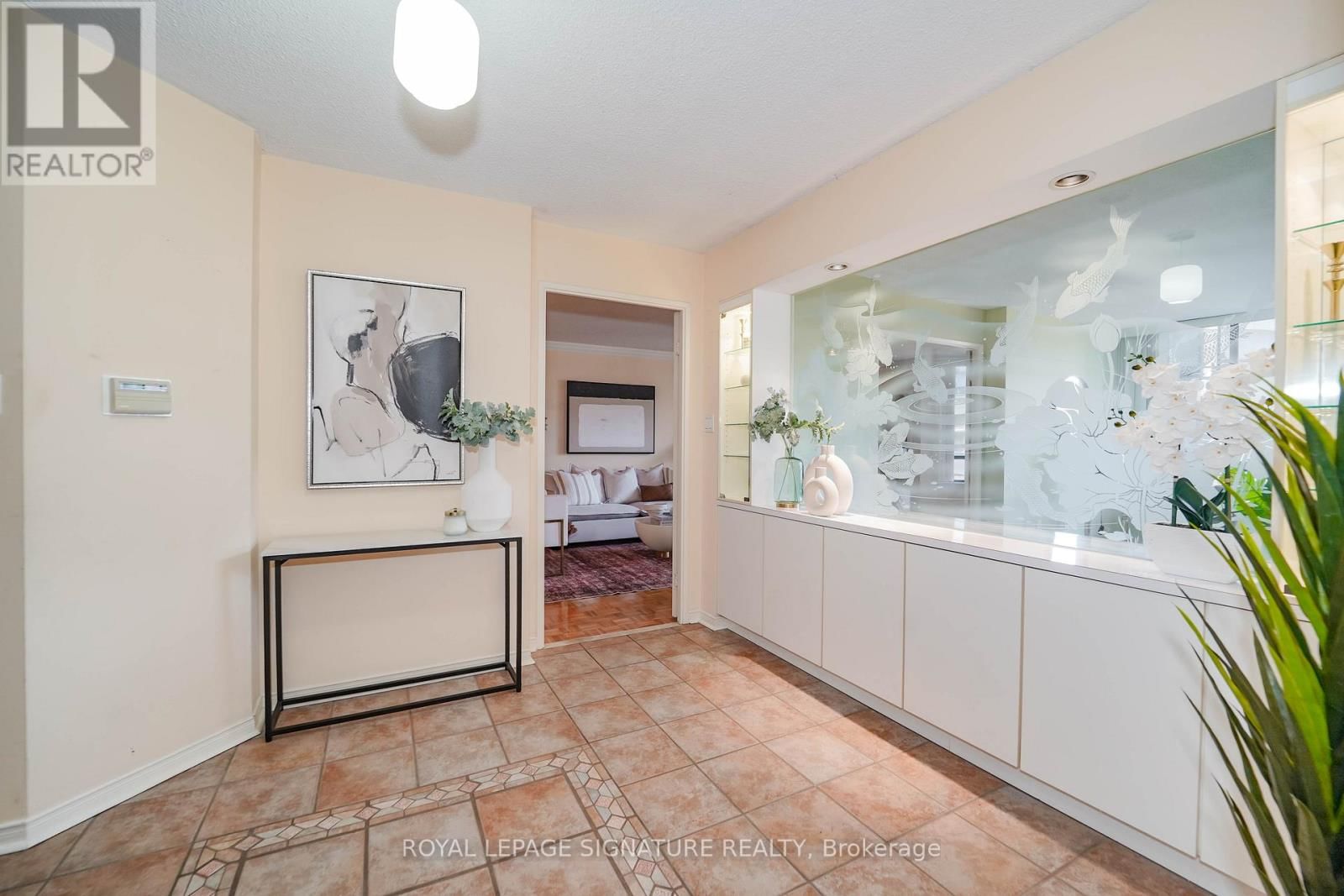 1001 - 211 ST PATRICK STREET Image 10