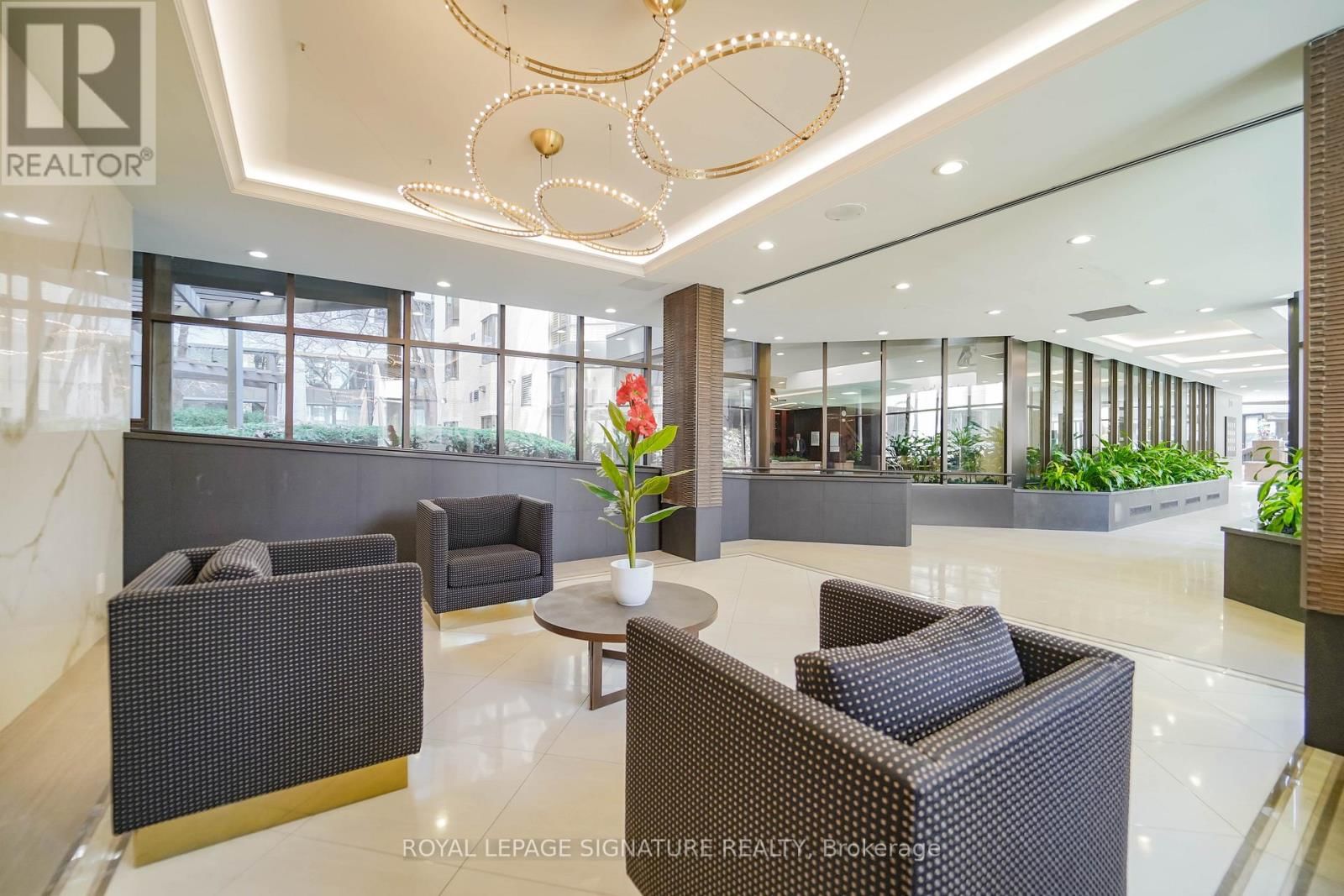 1001 - 211 ST PATRICK STREET Image 5