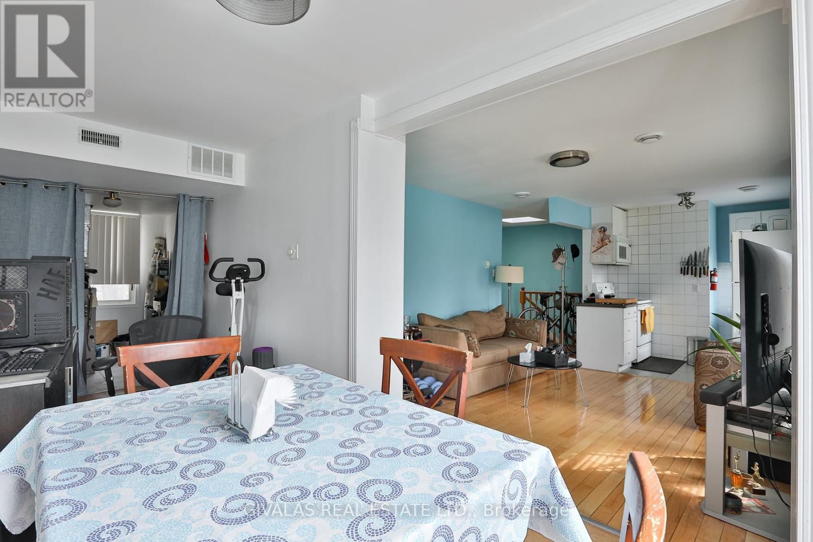 174 EGLINTON AVENUE WEST Image 40