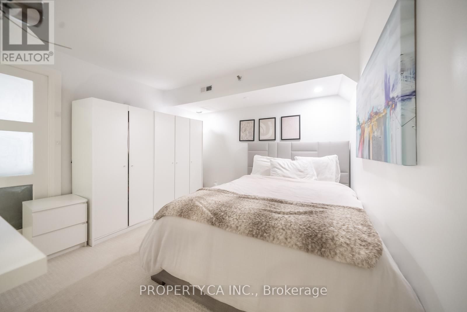 A5 - 142 PEARS AVENUE Image 16