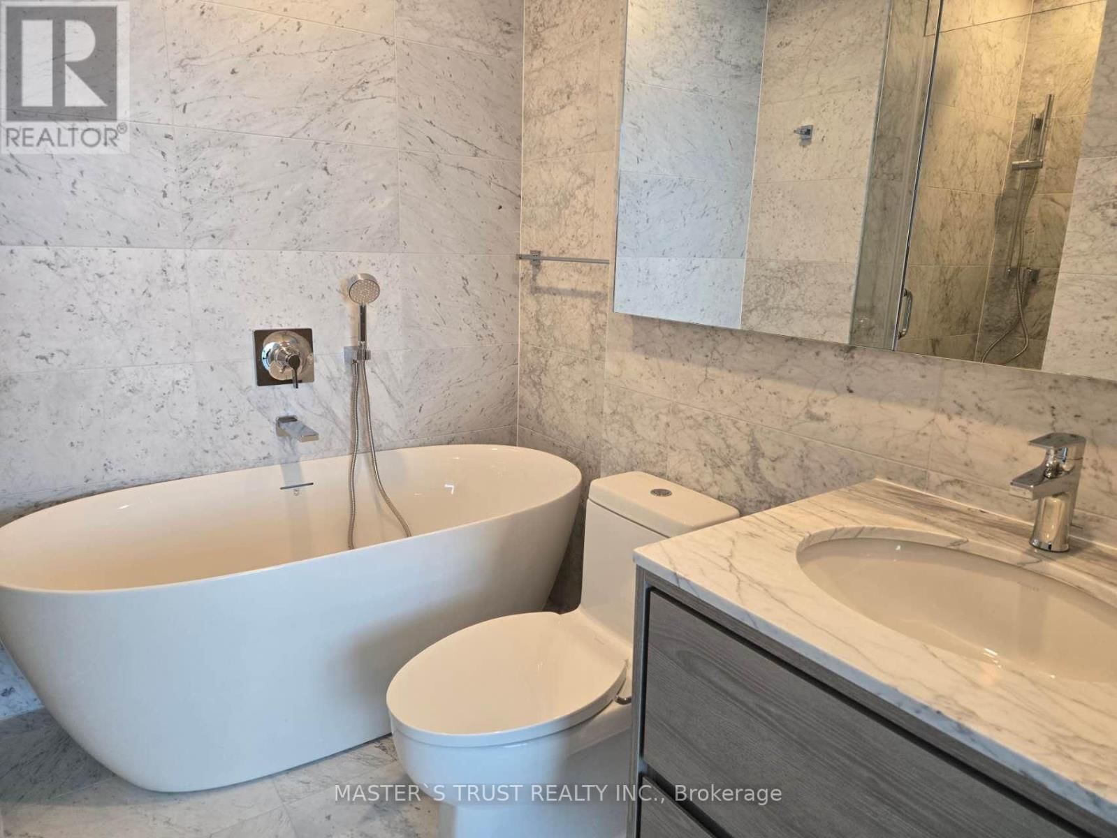 1110 - 29 GREEN TRAIL COURT Image 12