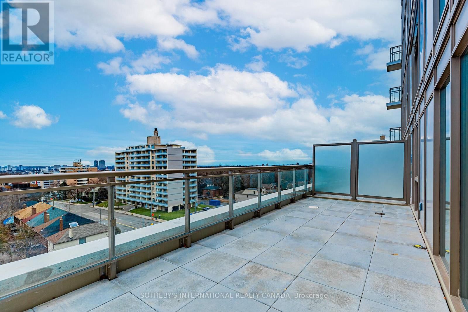 801 - 1 CARDIFF ROAD Image 23