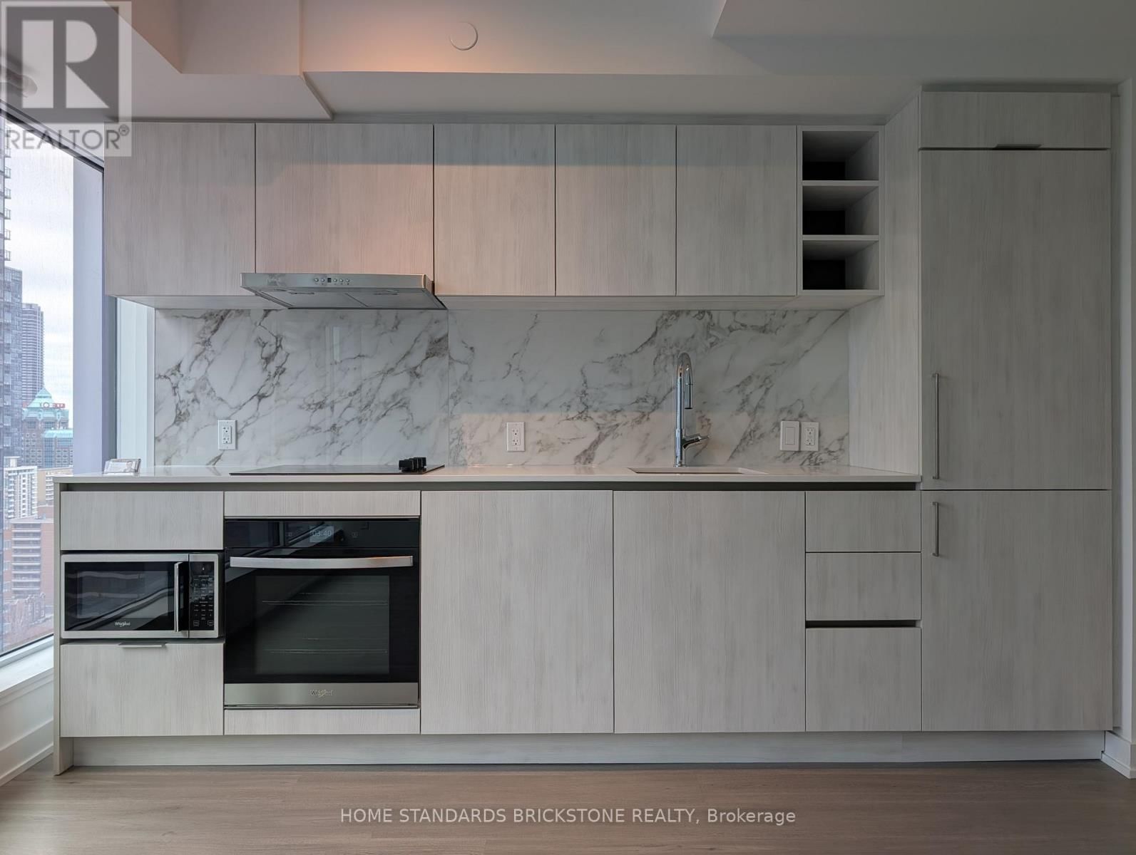 2505 - 8 WELLESLEY STREET WEST Image 1