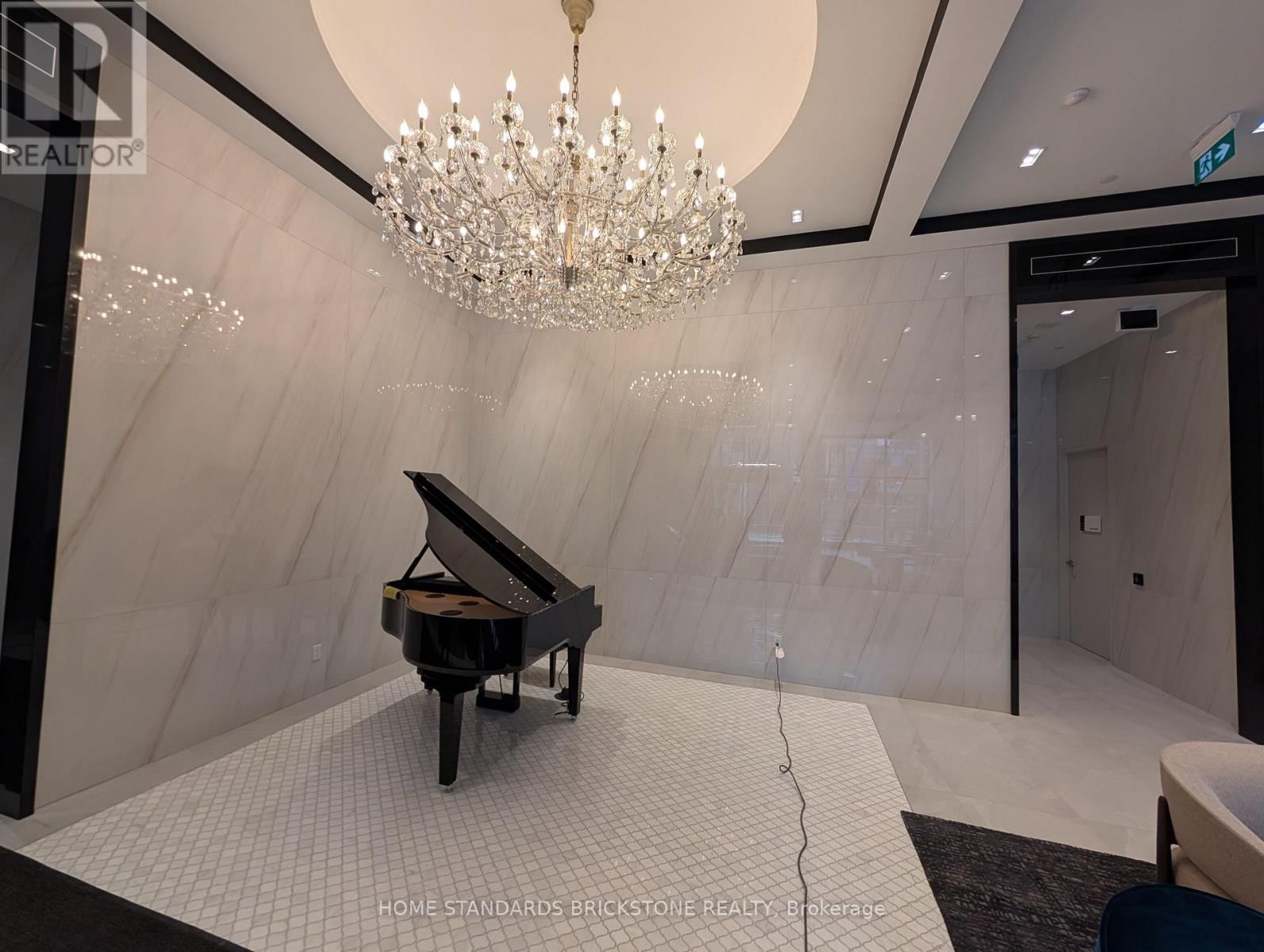 2505 - 8 WELLESLEY STREET WEST Image 22