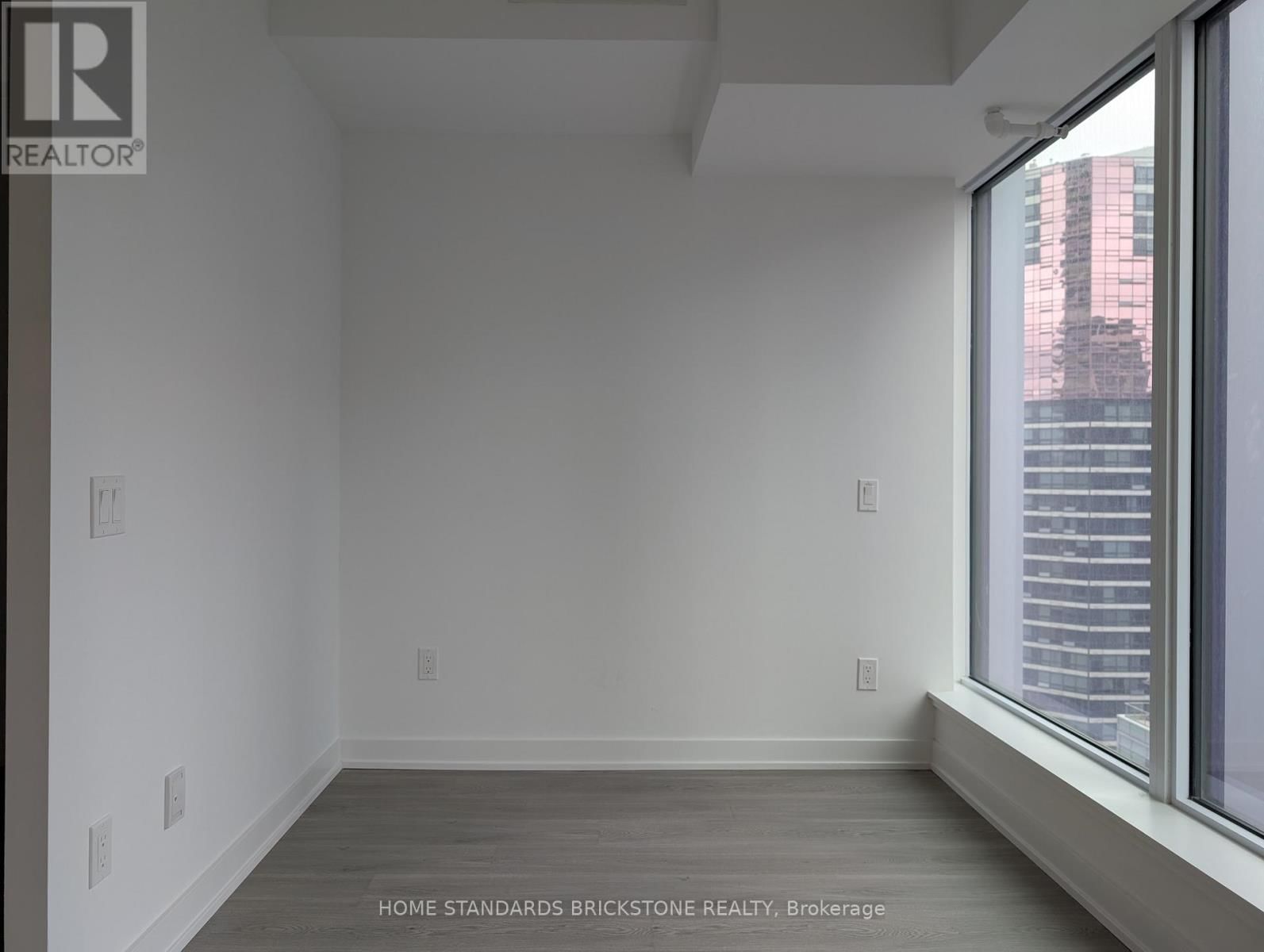 2505 - 8 WELLESLEY STREET WEST Image 8