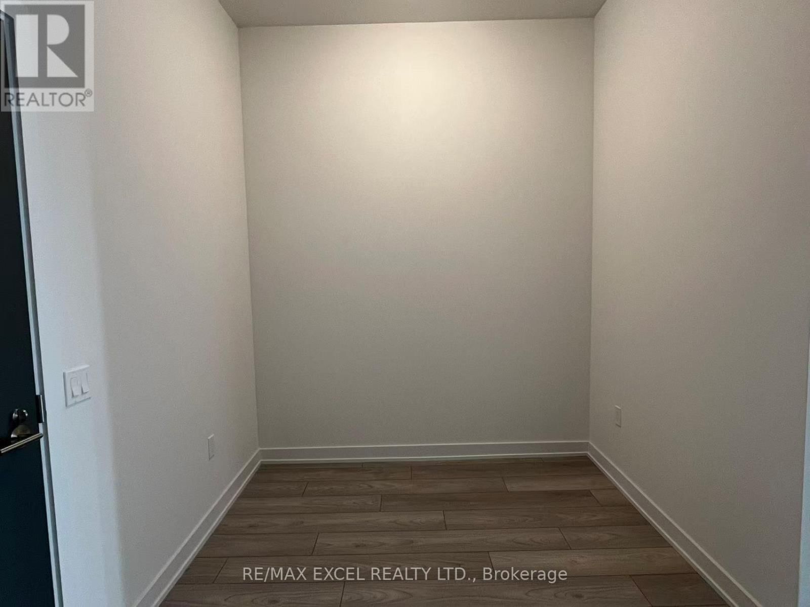 225 - 5858 YONGE STREET Image 4